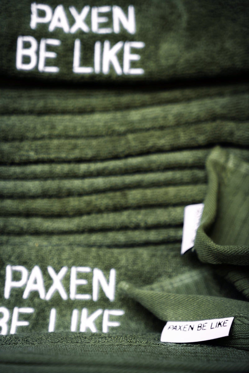 Sporthanddoek & tranenvanger – Paxen Be Like